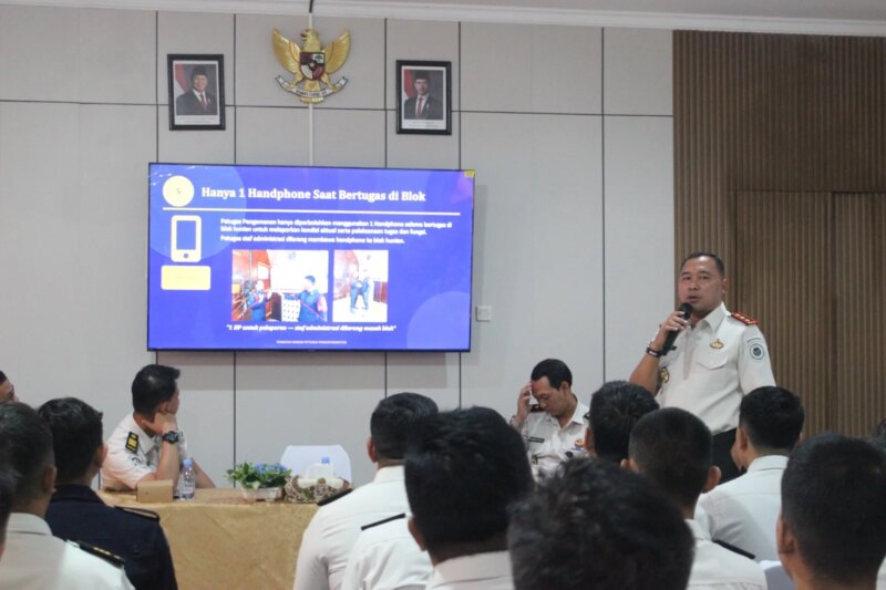 Kalapas Sidoarjo Pimpin Rapat Dinas, Tekankan Disiplin dan Integritas Pegawai – Detiktoday.com