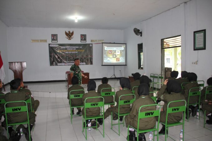 Kodim 0806/Trenggalek Tempa Jiwa Kepemimpinan Siswa Sekolah Rakyat Melalui LDK