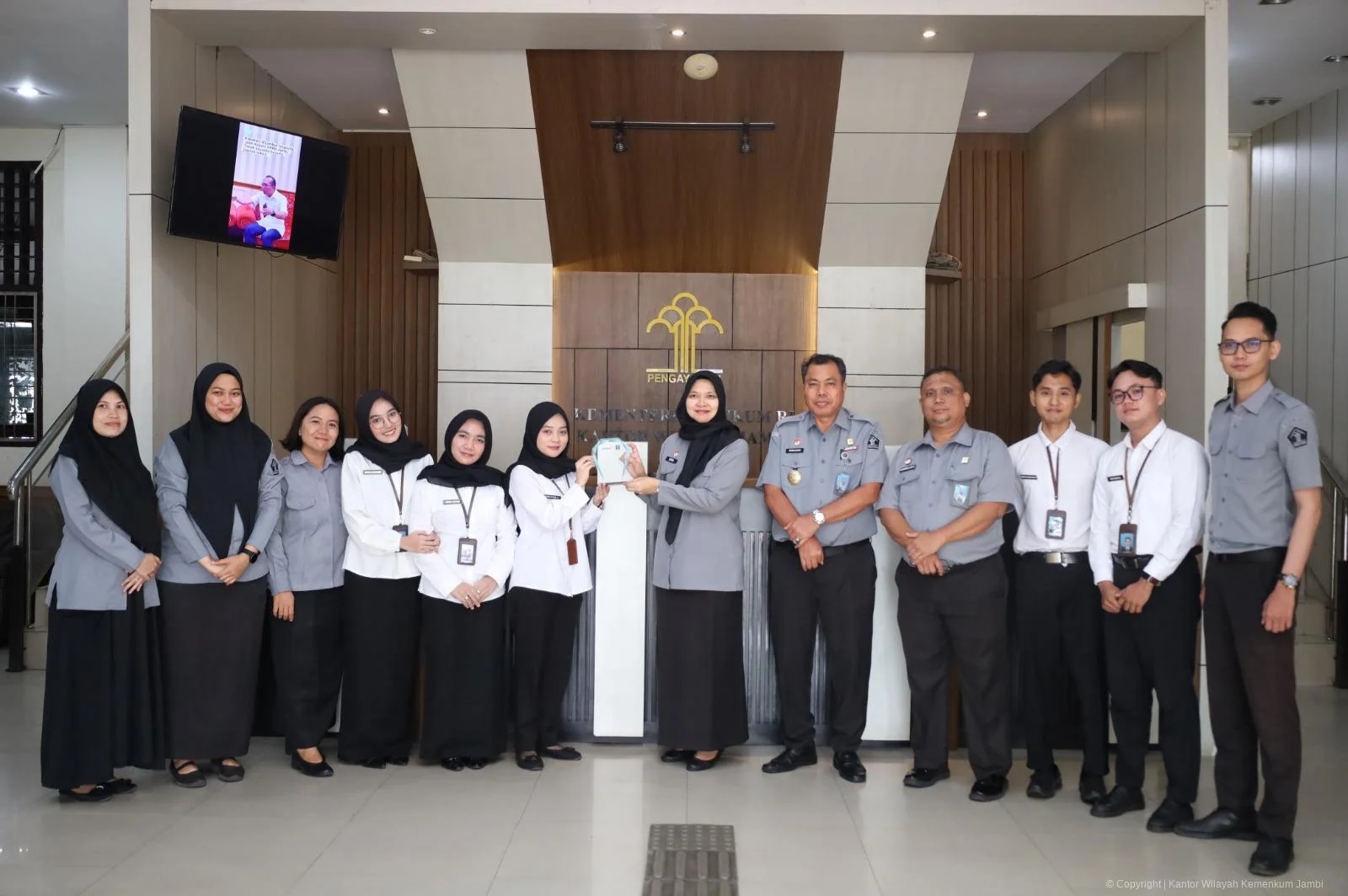 Kanwil Kemenkum Jambi Lepas Lima Peserta MagangHub Batch 3, Bekali Pengalaman Kerja di Dunia Birokrasi – Detiktoday.com