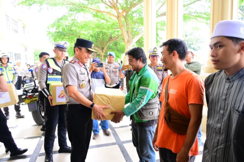 Polda Jambi Salurkan 1.000 Paket Sembako Sambut Hari Bhayangkara ke-80 – Detiktoday.com