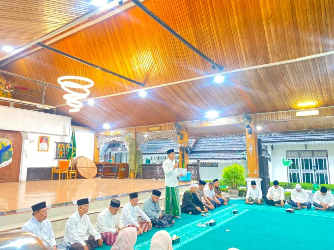 Bupati Batang Hari Hadiri Doa Bersama dan Tausiah 1 Muharram 1448 Hijriah – Detiktoday.com