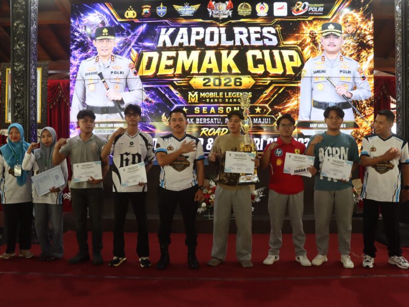 Kapolres Serahkan Hadiah Kapolres Cup, Dua Juara Siap Berlaga di Tingkat Jateng