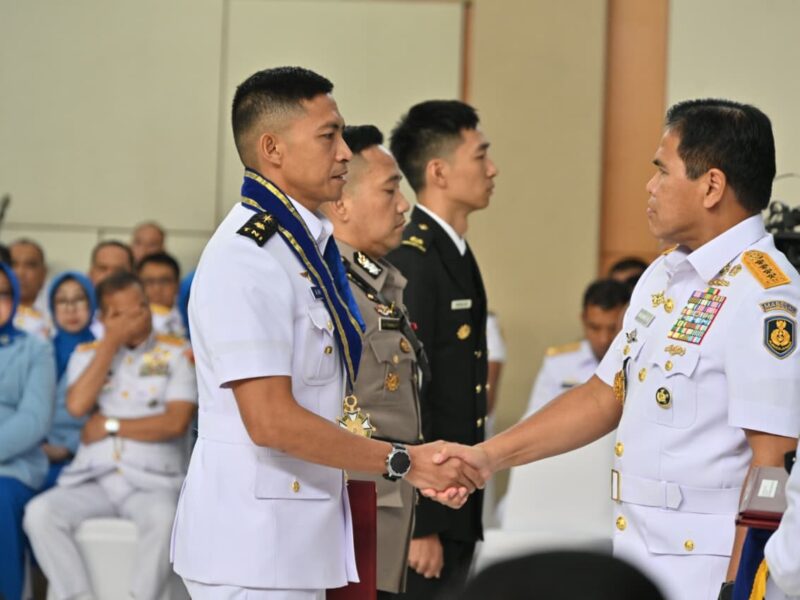 TNI AL GELAR WISUDA DAN PENUTUPAN DIKREG SESKOAL, SIAPKAN PEMIMPIN MARITIM UNGGUL HADAPI TANTANGAN GLOBAL