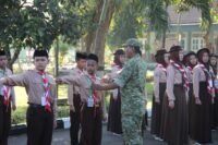 Antusias Ikuti LDK, Pengurus OSIS SMP Islam Al Ma’arif Darunajah Digembleng TNI
