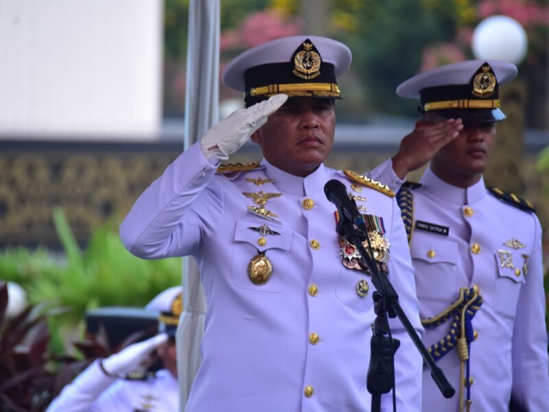 PANGKORMAR HADIRI PEMAKAMAN MILITER LAKSAMANA TNI (PURN.) ACHMAD SUTJIPTO DI TMP KALIBATA