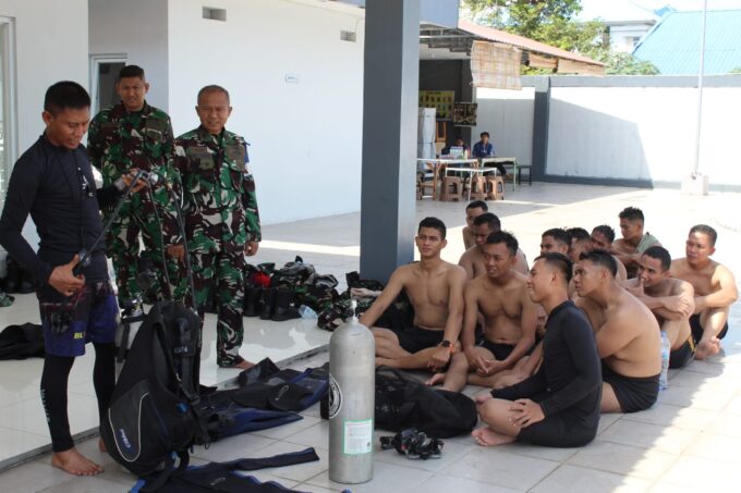 Tingkatkan Profesionalisme Prajurit Matra Laut, Satlinlamil 3 Gelar Latihan Selam Dasar