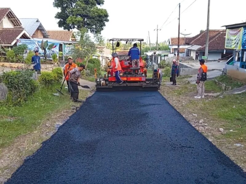 Peningkatan Jalan Tunjungtirto Singosari, Perkuat Mobilitas Perekonomian Masyarakat – Detiktoday.com