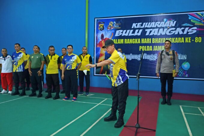 Polda Jambi Resmi Buka Kejuaraan Bulu Tangkis HUT Bhayangkara ke-80, Perkuat Sinergi Antarinstansi – Detiktoday.com