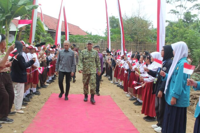 Jembatan Perintis Garuda Kali Song Diresmikan: Wujud Sinergi Pemerintah, TNI dan Masyarakat, Dorong Akses Tiga Desa di Tulungagung