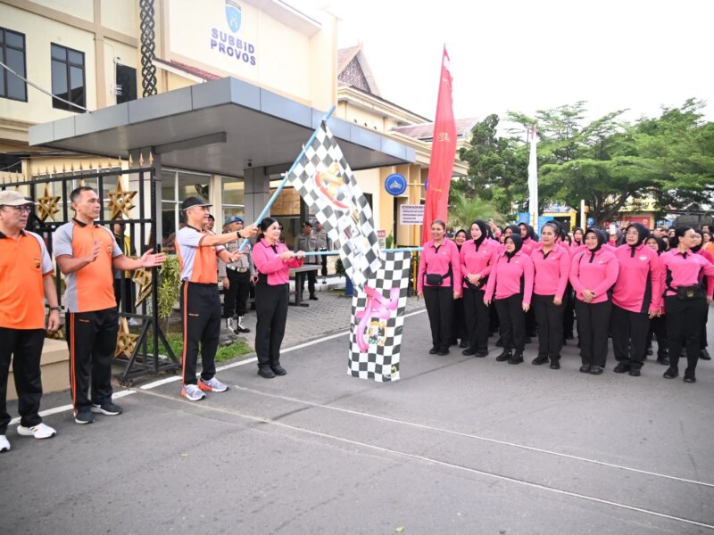 Polda Jambi Gelar Olahraga Bersama TNI-Polri dan Masyarakat, Perkuat Sinergitas Jelang Hari Bhayangkara ke-80 – Detiktoday.com