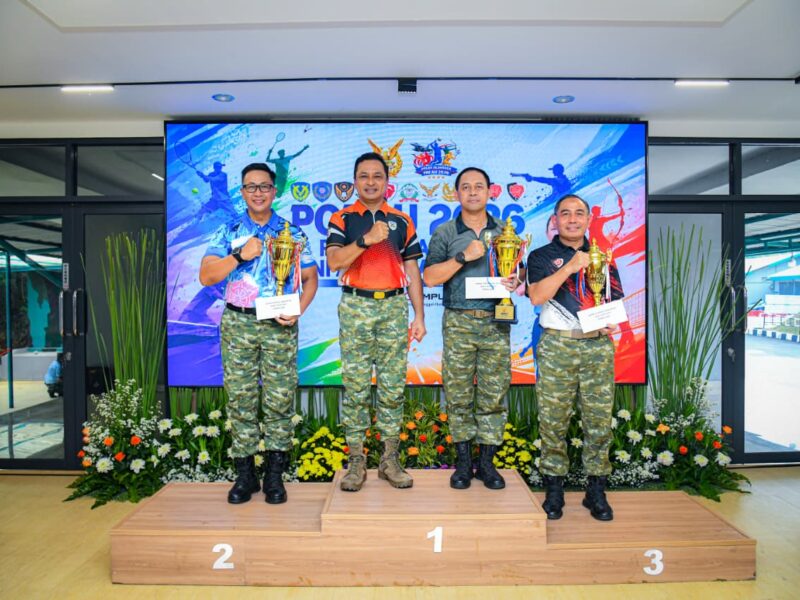 Perwira Tinggi TNI AU Unjuk Kemampuan Menembak pada PORAU 2026