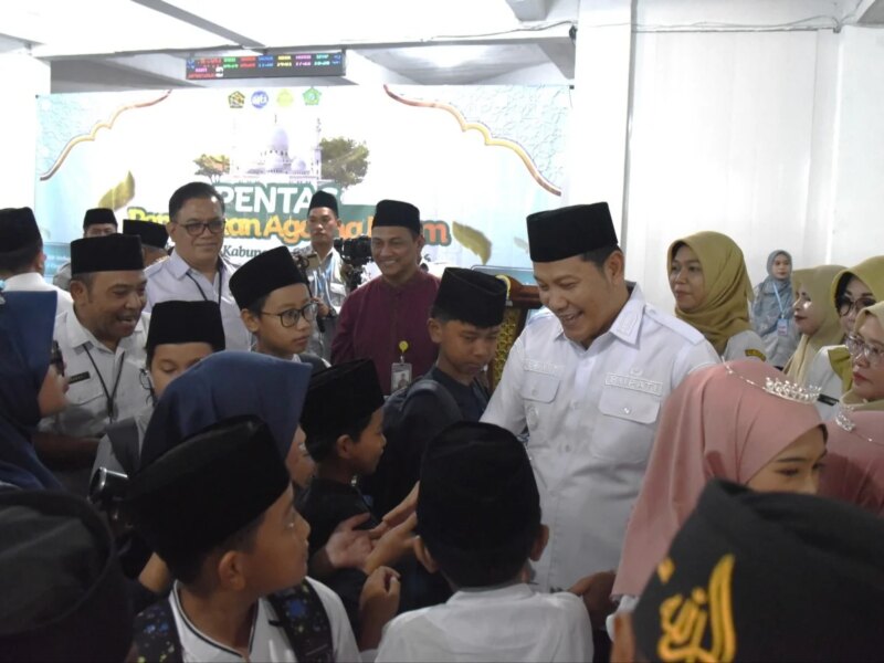 Bupati Subandi Siapkan Anggaran Rp2 miliar untuk Sekolah Swasta di Sidoarjo – Detiktoday.com