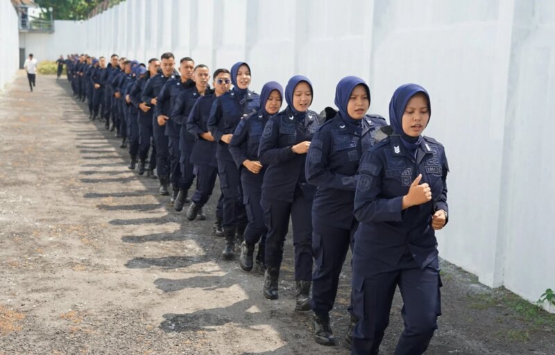 62 CPNS Pemasyarakatan Korwil Surabaya Resmi Sandang Baret Kehormatan – Detiktoday.com