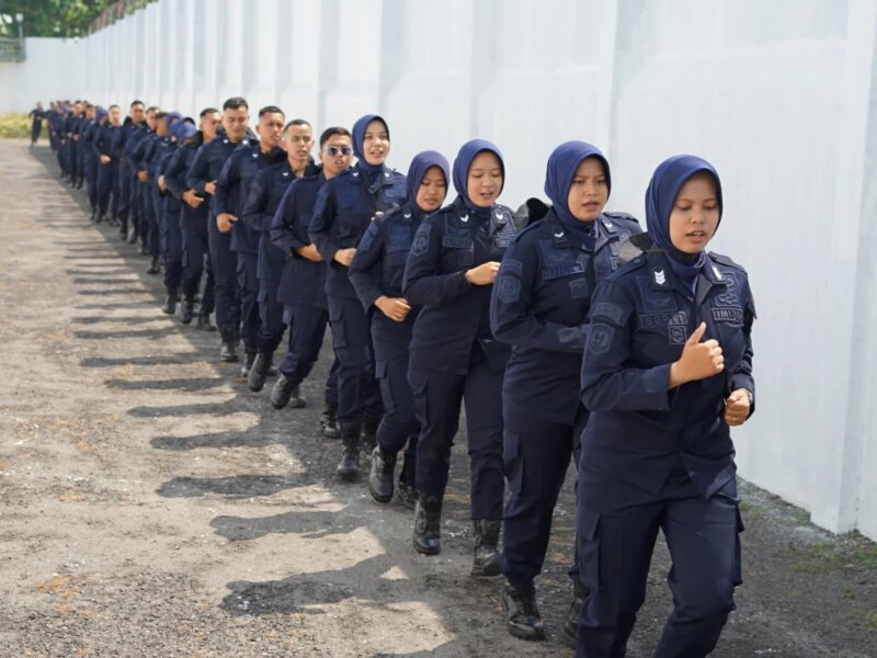 62 CPNS Pemasyarakatan Korwil Surabaya Resmi Sandang Baret Kehormatan – Detiktoday.com