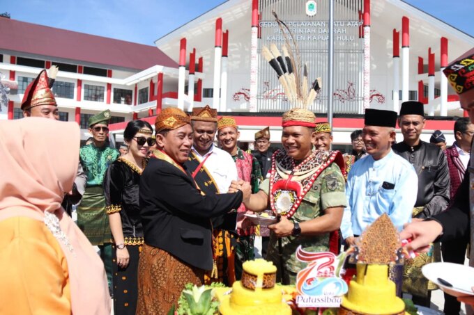 Di Bawah Panji Tradisi, Dandim 1206 Psb Tegaskan Komitmen Jaga Kota Kebanggaan Bumi Uncak Kapuas – Detiktoday.com