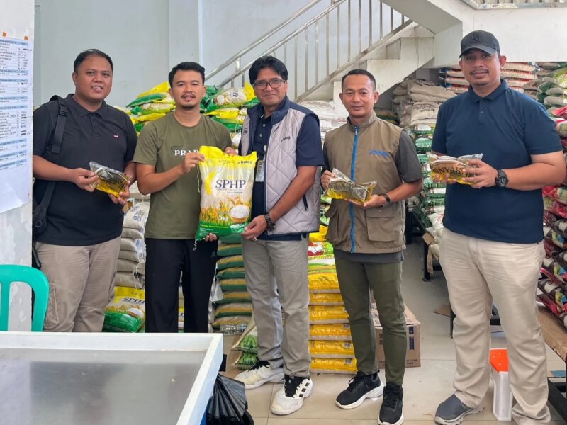 BULOG Putussibau Gelontorkan Beras SPHP dan Percepat Penyaluran Bantuan Pangan untuk Menjaga Stabilitas Harga Beras – Detiktoday.com