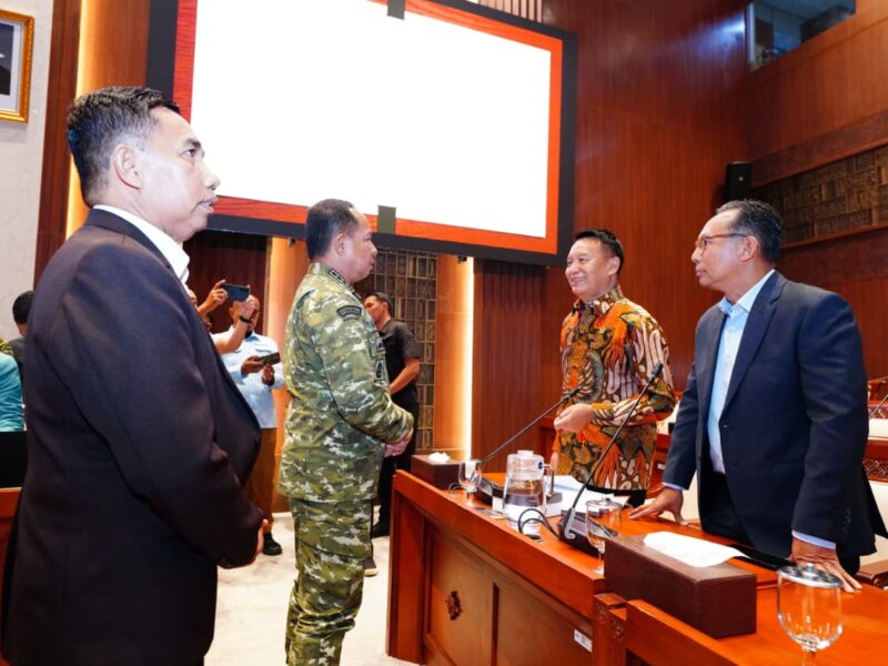 Panglima TNI dan Menhan RI Hadiri Raker Bersama Komisi I DPR RI