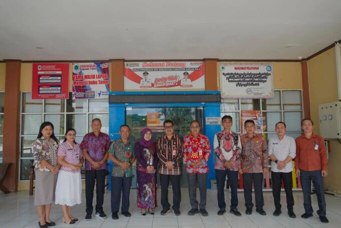 “Bahasa Indonesia Wajib Tertib” Sekda Kapuas Hulu Ambrosius Sadau Siap Kawal Pengawasan Bahasa di Ruang Publik – Detiktoday.com