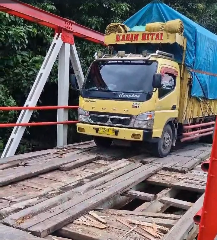 Jembatan Nanga Jajang Pengkadan Rusak, Masyarakat Kapuas Hulu Minta Pemerintah Segera Lakukan Penanganan – Detiktoday.com
