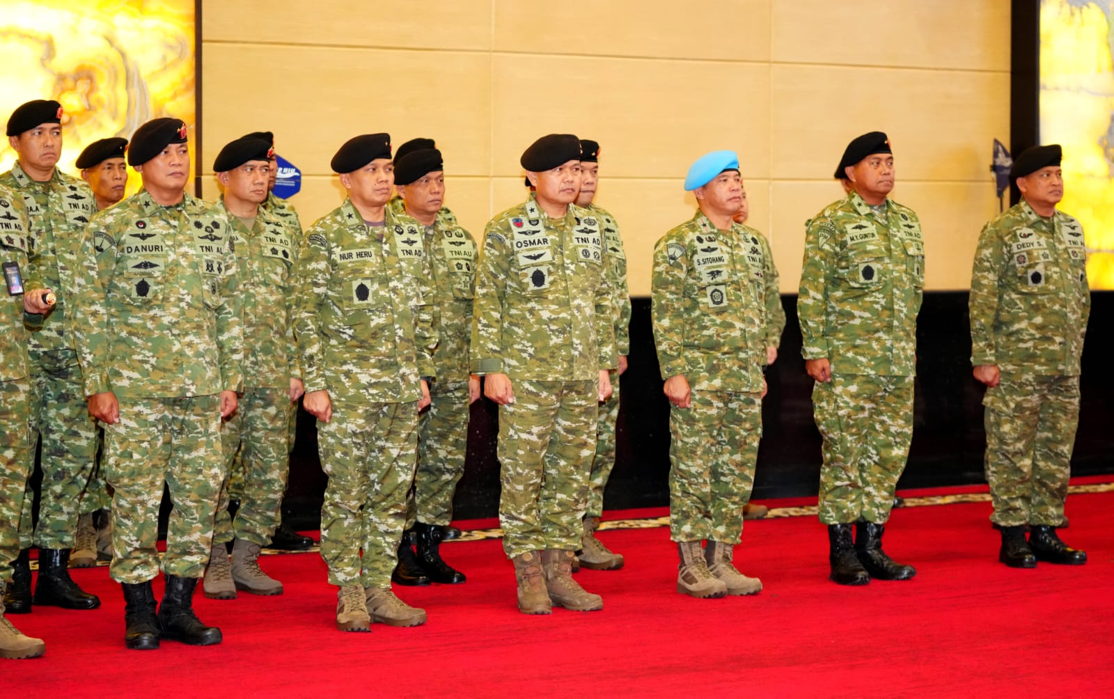 Perkuat Regenerasi Kepemimpinan, Mabes TNI Gelar Sertijab Dansesko TNI dan Pangkogabwilhan II