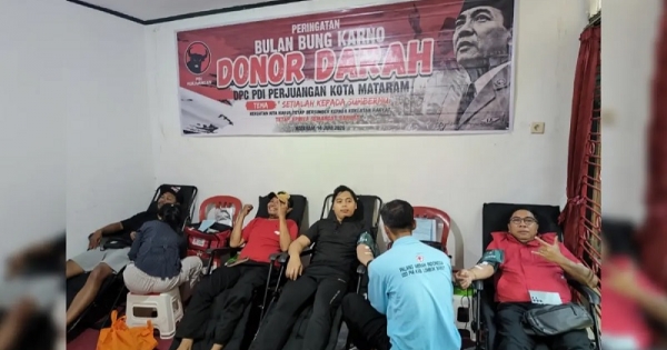 Buka Bulan Bung Karno, PDI Perjuangan Kota Mataram Gelar Donor Darah dan Pelatihan Pertolongan Pertama
