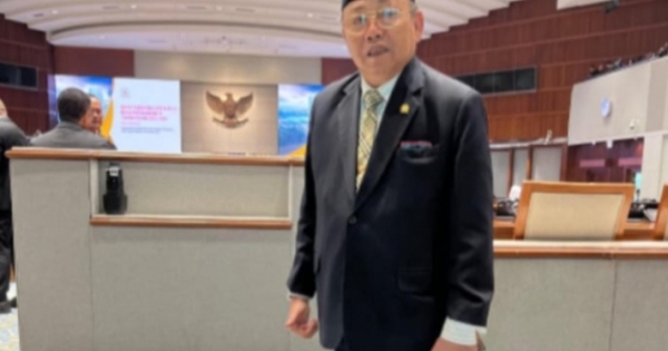 Cornelis Minta Pemerintah Hati-Hati Kelola Kebijakan Harga BBM, Utamakan Kepentingan Rakyat