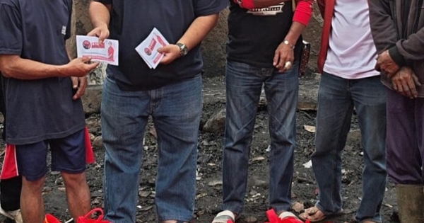 Di Hari Lahir Pancasila, Yudha Puja Turnawan Salurkan Bantuan Korban Kebakaran di Sukaresmi dan Perkuat Gotong Royong