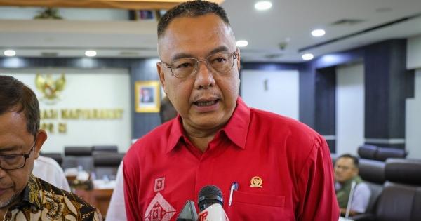 Harris Pastikan DPR Ri Perjuangkan Hak Pesangon Mantan Karyawan Indofarma Rp65 Miliar