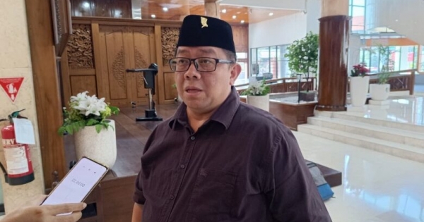 Jadwal WFH ASN Jatim Digeser ke Hari Jumat, Yordan Batara-Goa Wanti-wanti Risiko 'Libur Terselubung'