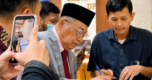 Kawal KEM-PPKF RAPBN 2027, Cornelis Hadiri Rapat Badan Anggaran DPR RI