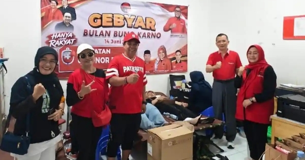 Meriah! DPC PDI Perjuangan Depok Gelar Lomba Komika Hingga Festival UMKM di Bulan Bung Karno