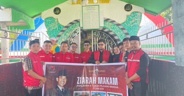 Peringati Bulan Bung Karno 2026, PDI Perjuangan Makassar Ziarah ke Makam Pahlawan dan Tokoh Bangsa