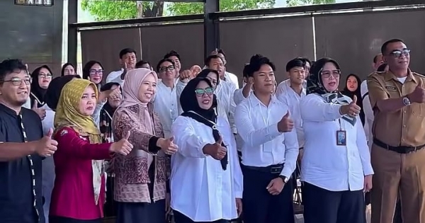 Peringati Bulan Bung Karno, Ineu Purwadewi Bekali Pemuda Sumedang Keterampilan Tata Boga dan Barista ​