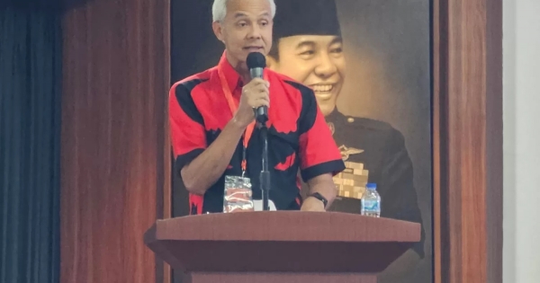 Rupiah Tembus Rp18.000, Ganjar Pranowo Lontarkan 7 Desakan Tegas untuk Pemerintahan Prabowo