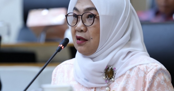 Sadarestuwati Minta Kementan Perkuat Perlindungan Terhadap Peternak Ayam Petelur