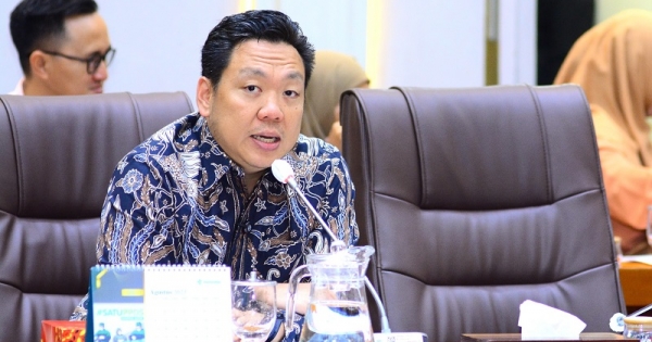 Sebut Draf Lama Tak Berlaku, Charles Honoris Minta Anggaran Gizi 2027 Dirombak Total!