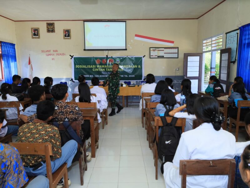 Dari Sekolah untuk Indonesia, TMMD ke-129 Kodim 1505/Tidore Bekali Pelajar dengan Wawasan Kebangsaan