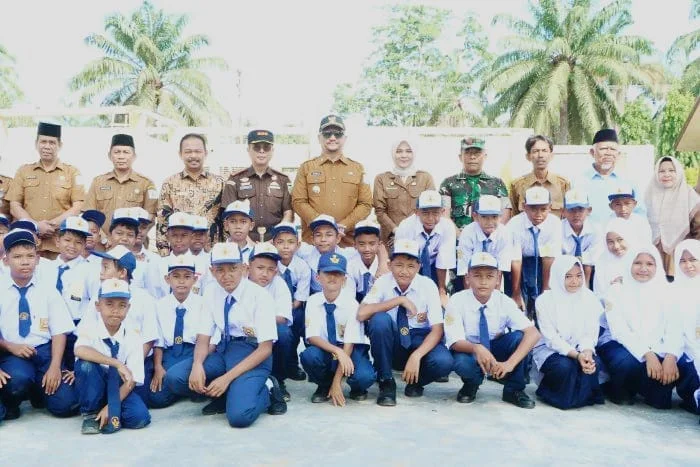 Ketua DPRK Aceh Tamiang Dampingi Bupati Tinjau MPLS – Detiktoday.com