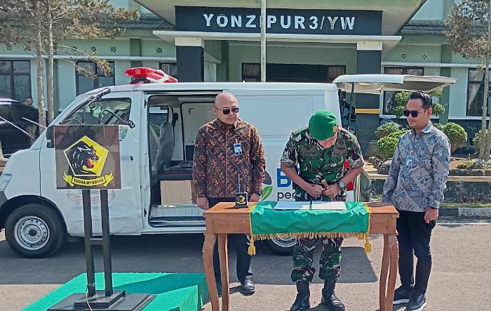 Dukung Operasional TNI dan Kesehatan Warga, BRI Peduli Salurkan Ambulans ke Yonzipur 3/YW Pangalengan