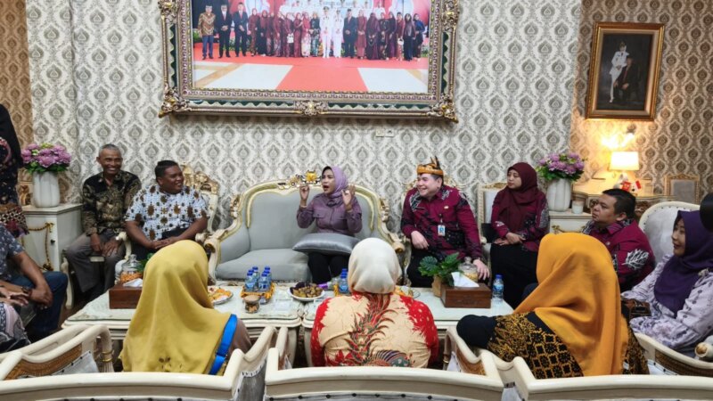 Keluhkan Omzet Menurun, Pemkab Sidoarjo Siapkan Penataan Ulang Sentra Kuliner Gajah Mada – Detiktoday.com