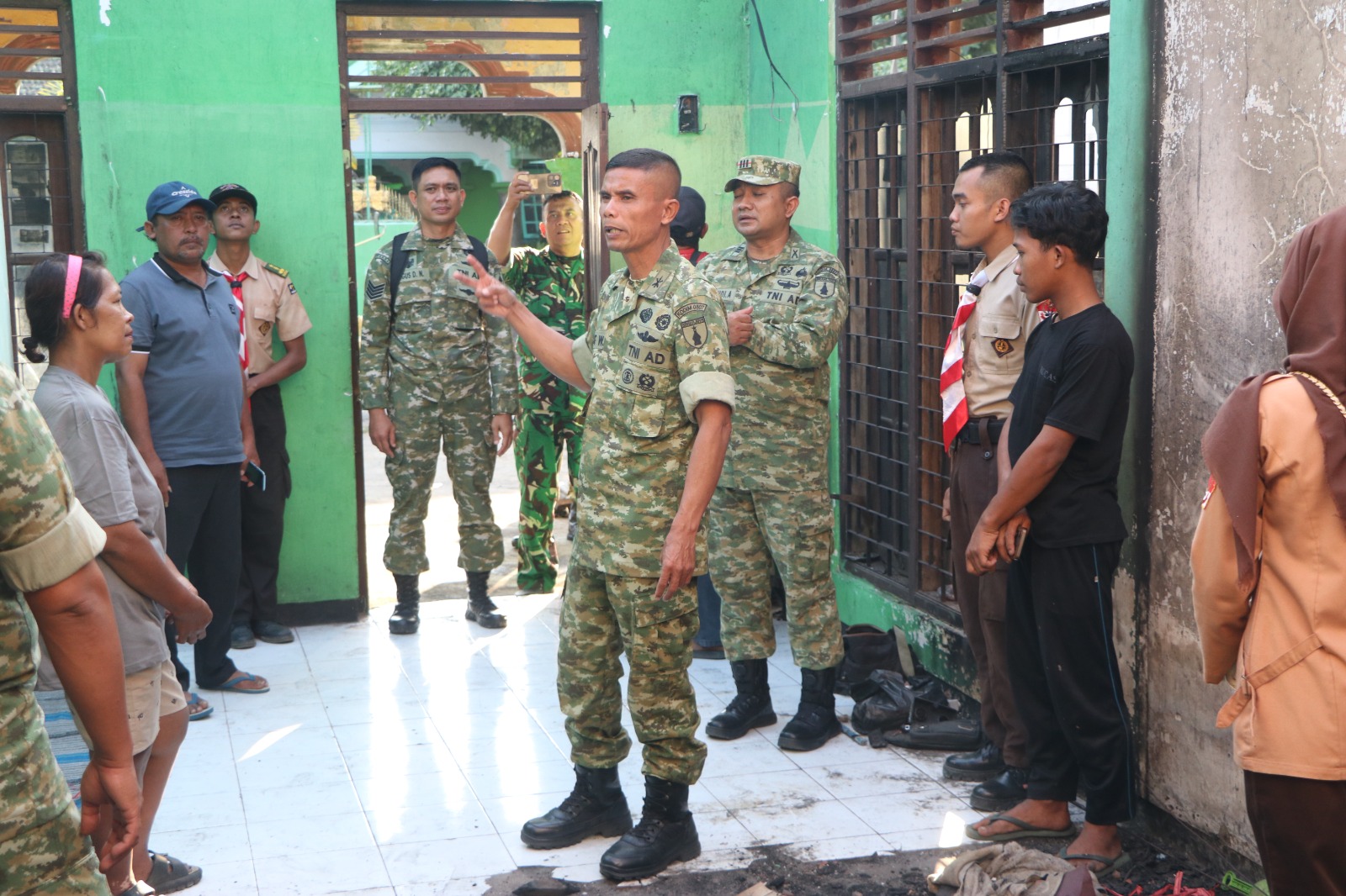 Kodim Tulungagung Salurkan Bantuan Sosial kepada Korban Kebakaran Rumah Anggota Saka Wira Kartika