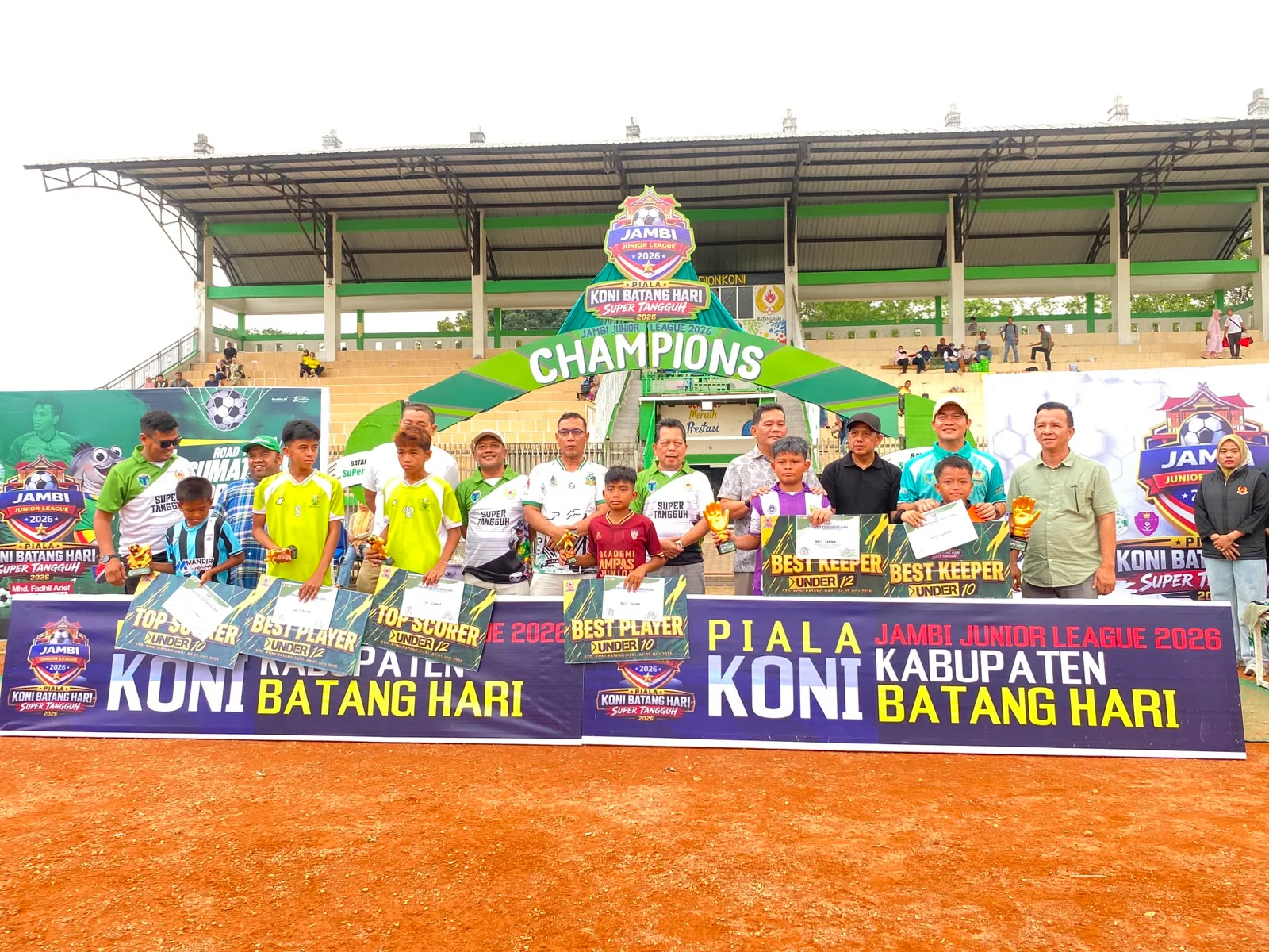 Bupati Batang Hari Diwakili Sekda Tutup Resmi Final Jambi Junior League 2026 – Detiktoday.com