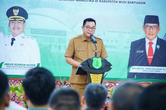 H.M Toha Tohet SH – Kyai Abdur Rohman Husen Perkuat Benteng Antinarkoba di Muba – Detiktoday.com