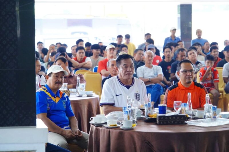 Pendopo Berubah Jadi “Stadion Mini”, Bupati Muba Nobar Piala Dunia 2026 Bersama Ratusan Warga – Detiktoday.com