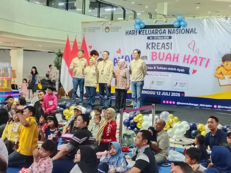 Peringati Harganas ke-33, BKKBN Jatim Ajak Ratusan Ayah Perkuat Ikatan dengan Anak Lewat “Kreasi Ayah dan Buah Hati” – Detiktoday.com