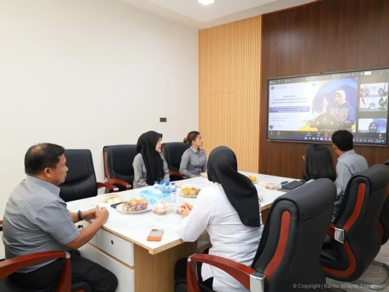 Tingkatkan Kualitas Layanan, Kanwil Kemenkum Jambi Ikuti Pelatihan Teknis Pelayanan Publik bagi Petugas Loket – Detiktoday.com