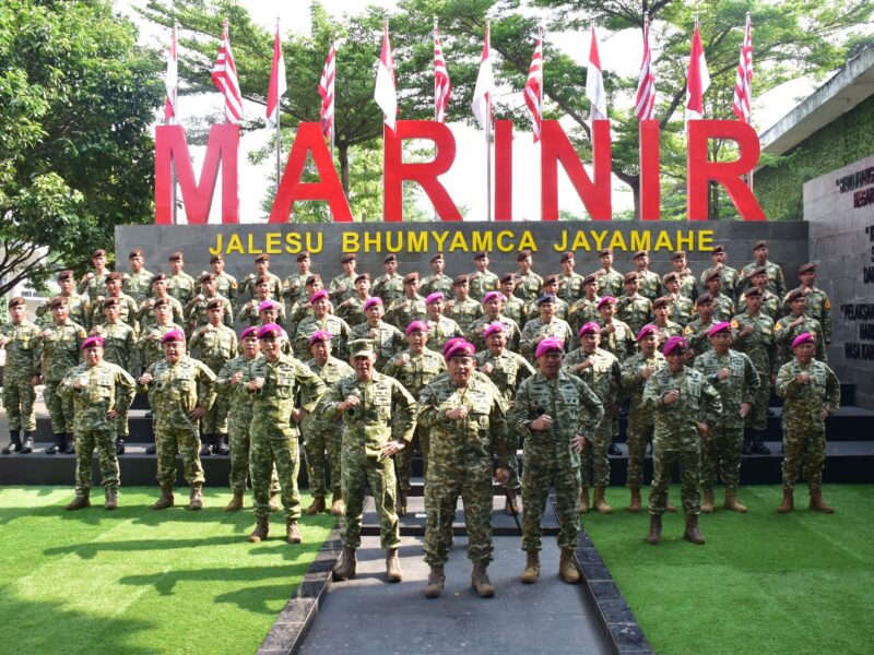 PEMBEKALAN CHIEF OF CORPS, PANGKORMAR TEKANKAN TIGA KARAKTER PEMIMPIN KEPADA 43 CAPAJA KORPS MARINIR AAL ANGKATAN KE-72