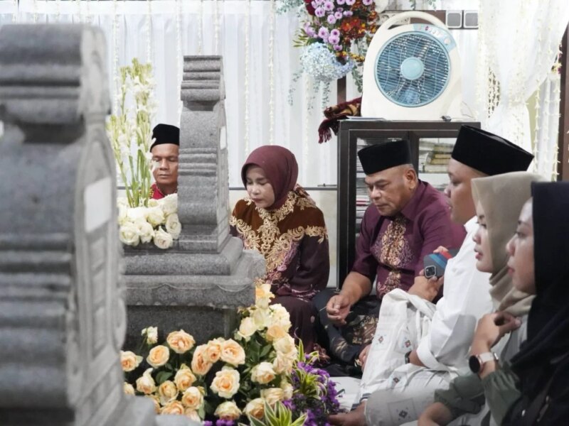 Pegang Teguh Ajaran Ulama sebagai Benteng Keimanan – Detiktoday.com