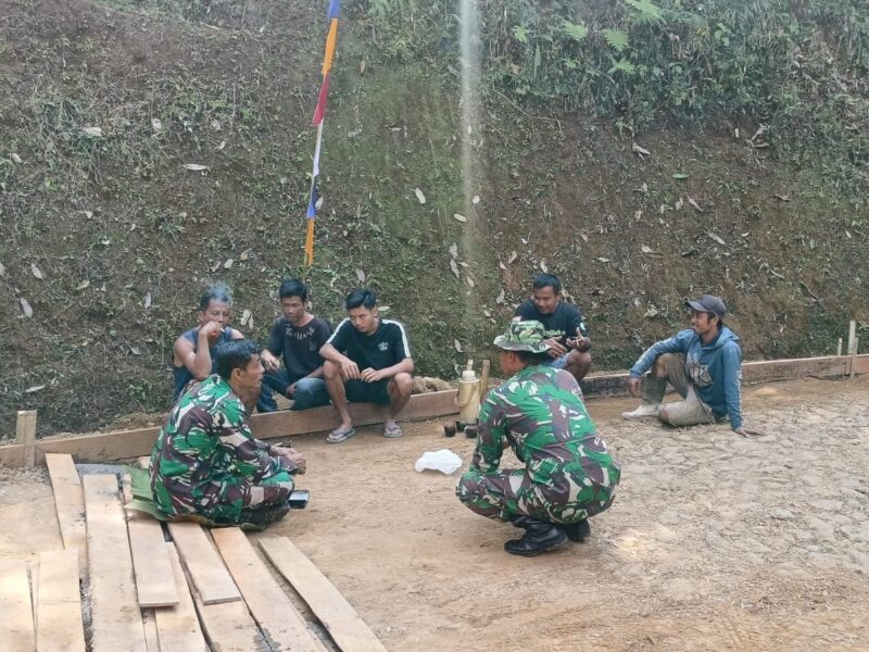Kedekatan Yang Terjalin Menjadi Modal Tenting Dalam Mewujudkan Kerja Sama Yang Solid Untuk Menyelesaikan Sasaran Fisik TMMD