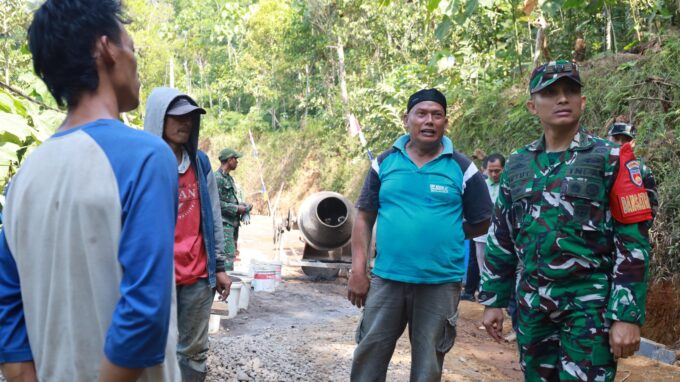 Sinergi Antara TNI dan Masyarakat Menjadi Kunci Keberhasilan Pelaksanaan TMMD Reguler ke-129